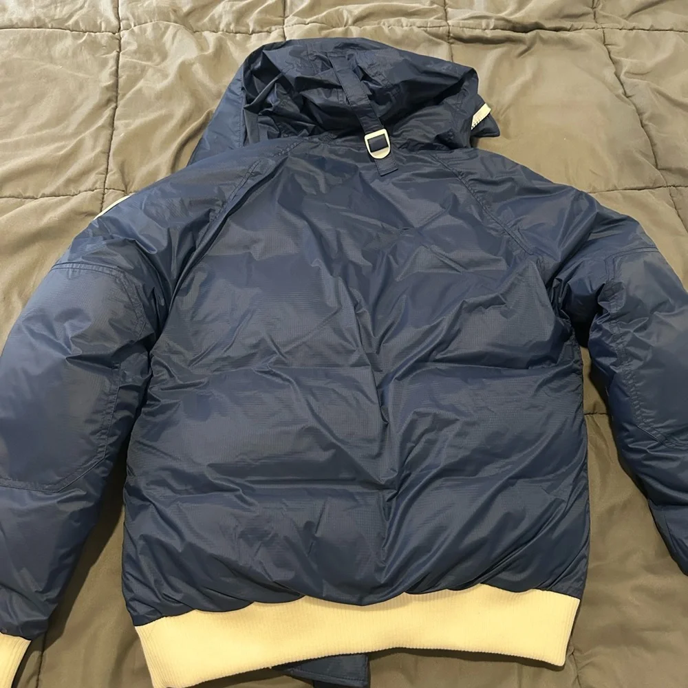 Canada Goose Chilliwack Bomber - ISO Northern Lights - Picture 6 of 8